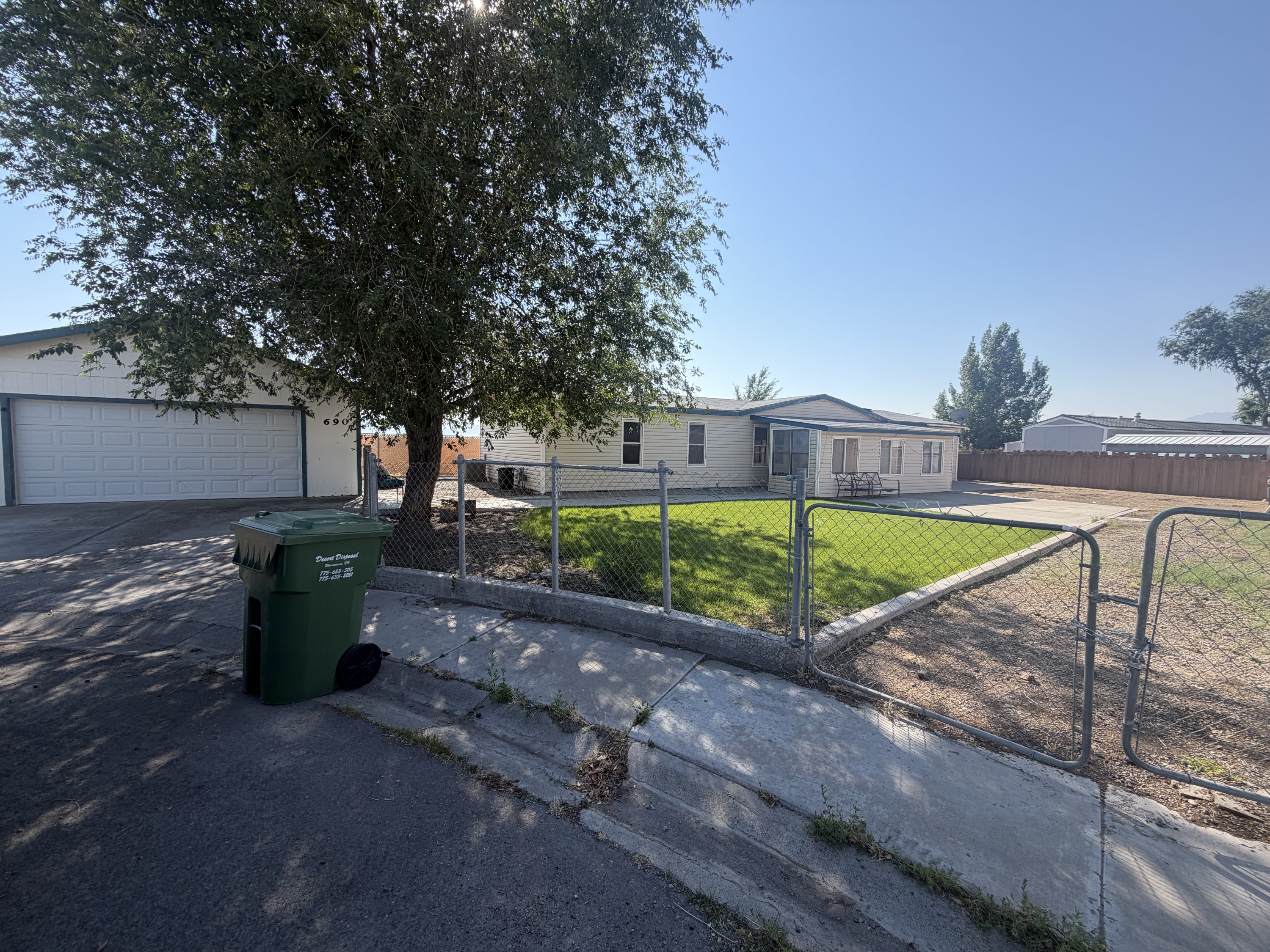 690 Maple Court